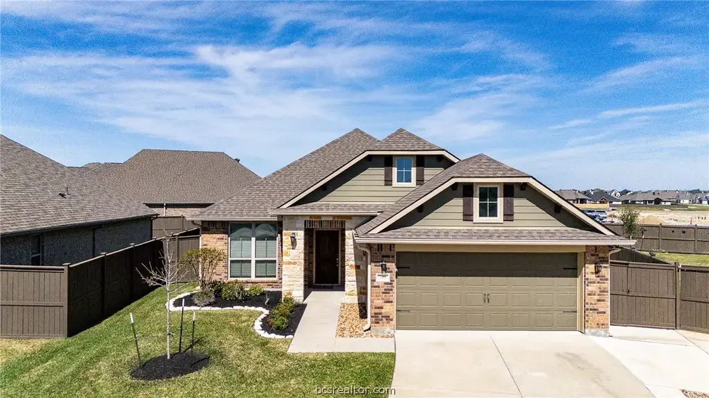 5161 Maroon Ck, Bryan