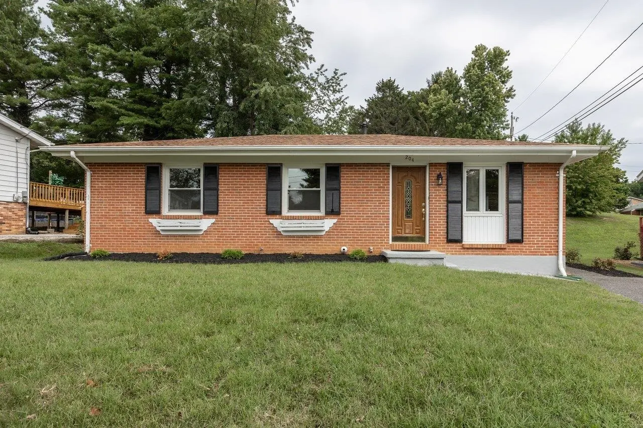 204 Thomas St, Staunton