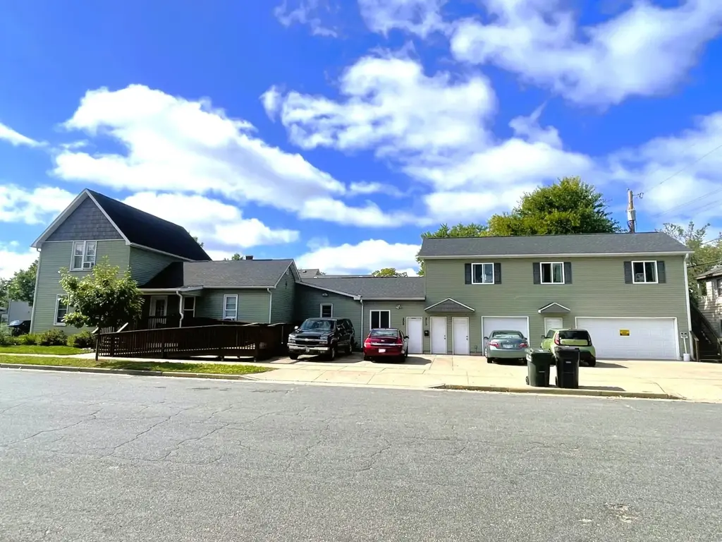 902 Water Street 1-3, Eau Claire