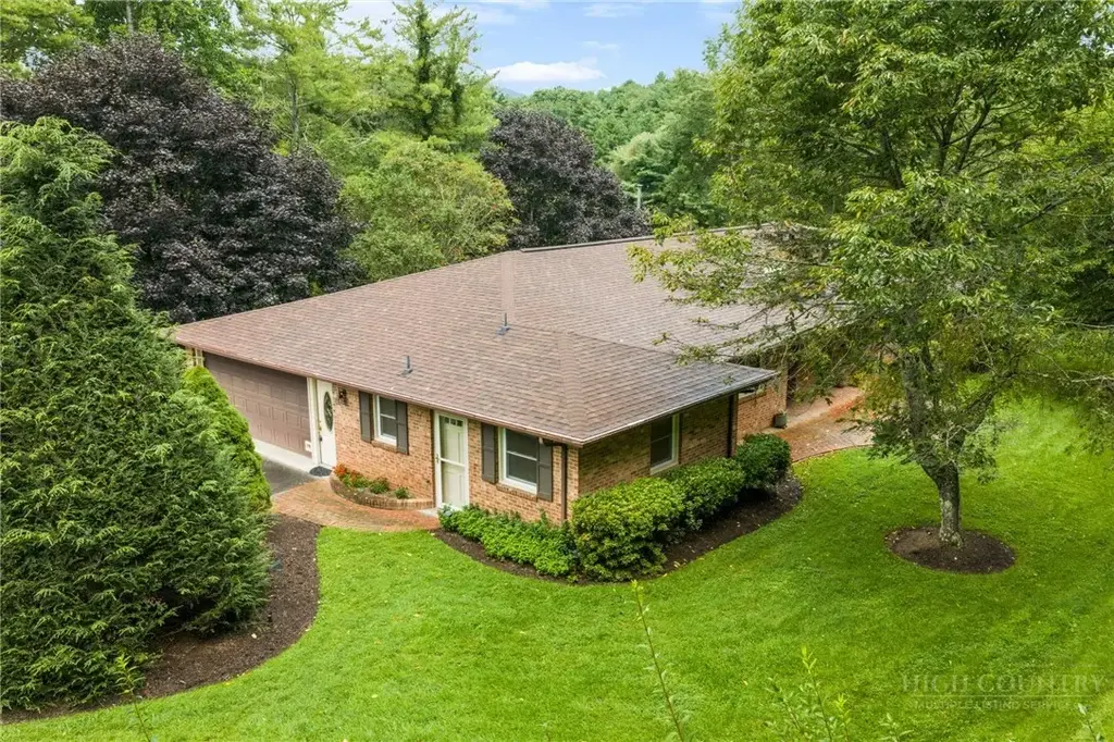 340 Blairmont Drive, Boone