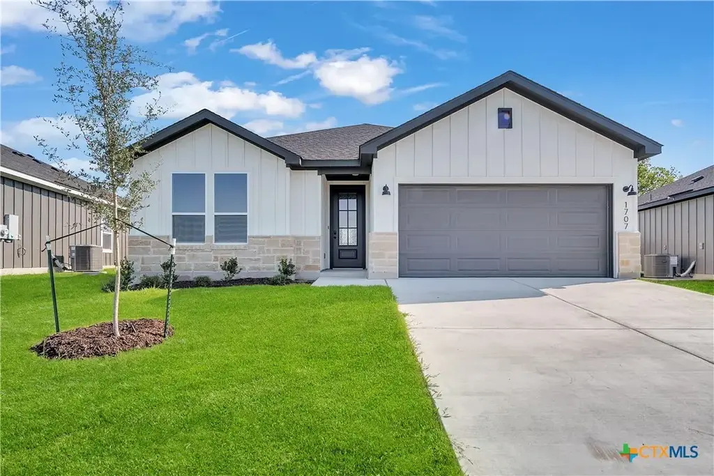 425 Mustang Loop, Nolanville