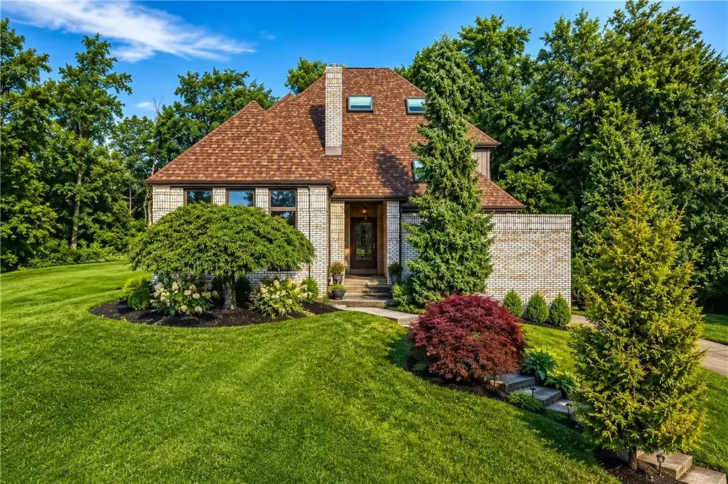 209 Pleasant View Court, Jefferson Hills