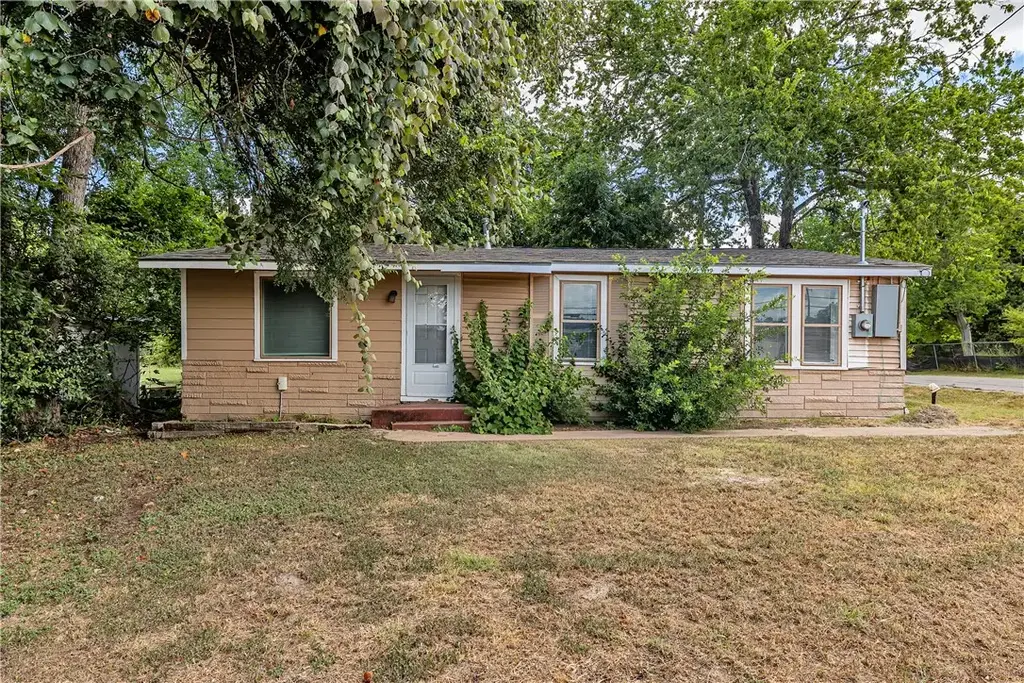 1100 W 17th Street, Bryan