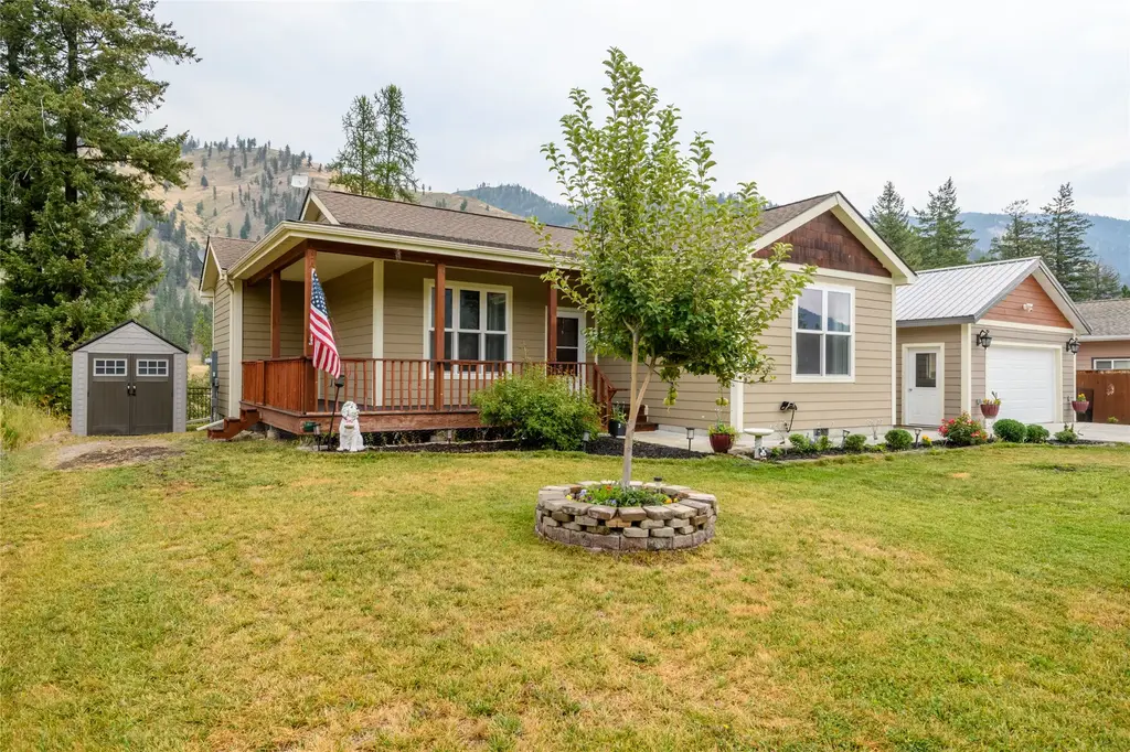 156 Osprey Drive, Superior