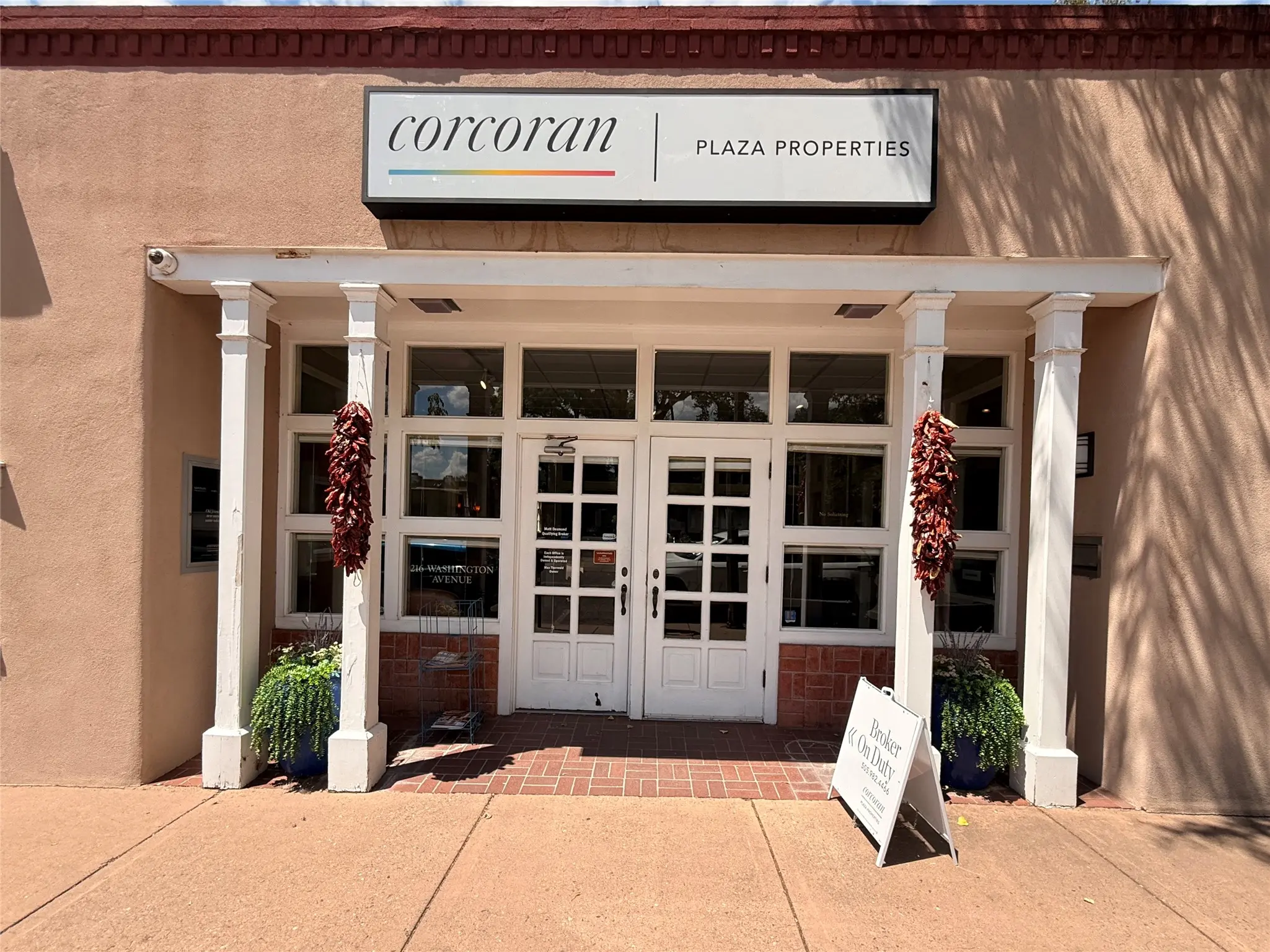 216 Washington Avenue, Santa Fe