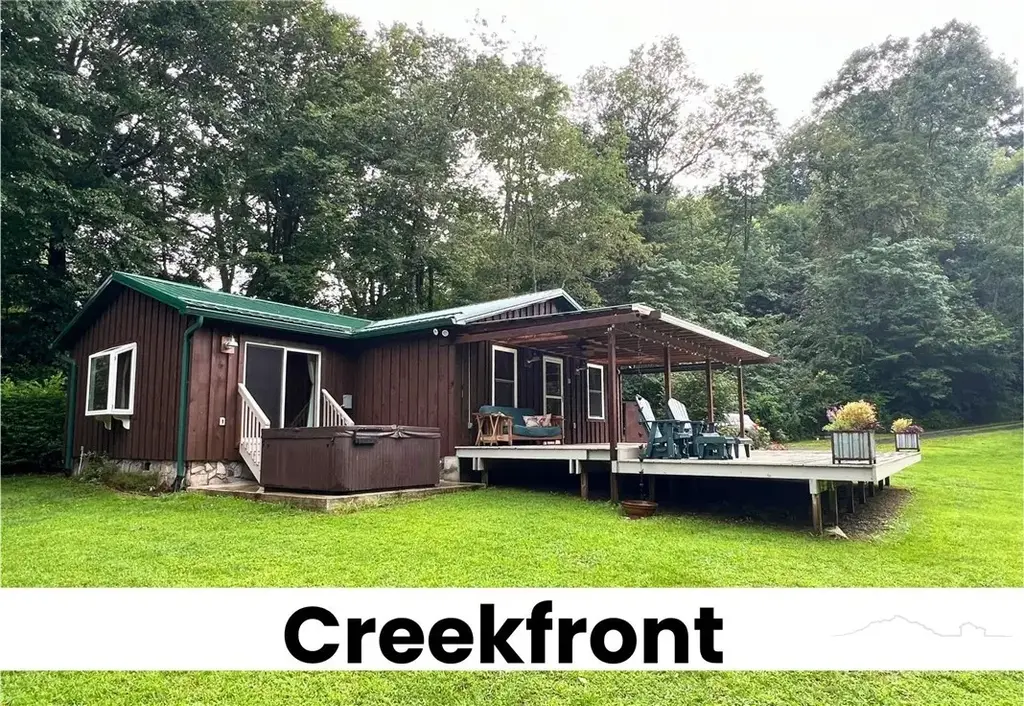 144 S Flatwoods Road, Creston