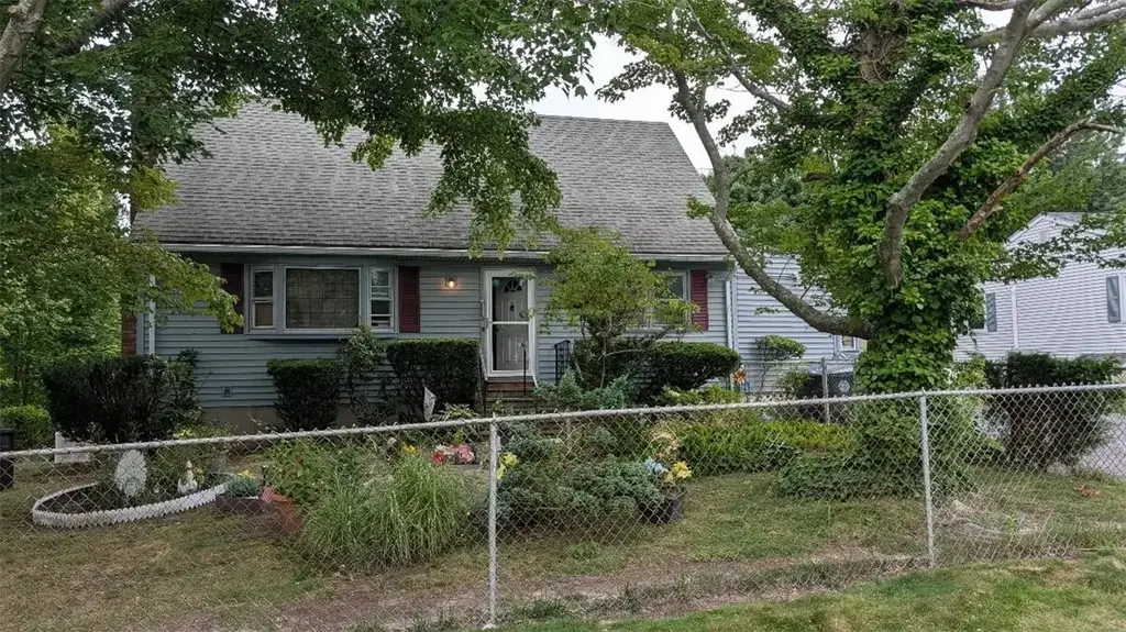 7 Charlotte Dr, Bristol