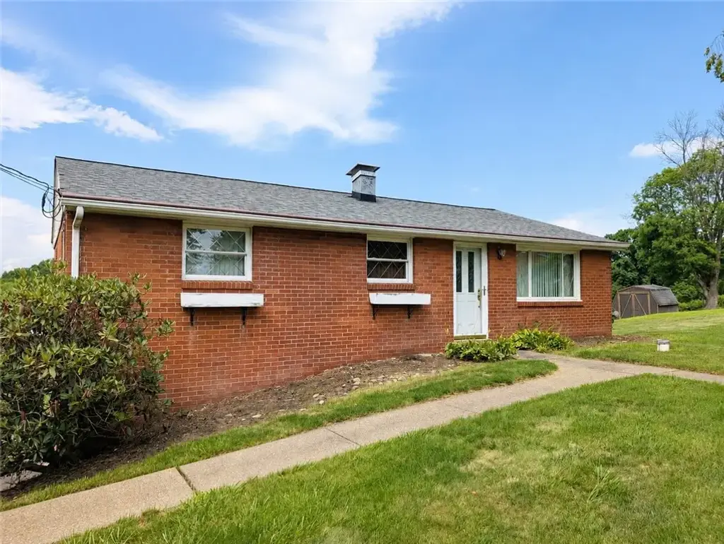 124 Tanglewood Drive , Middlesex