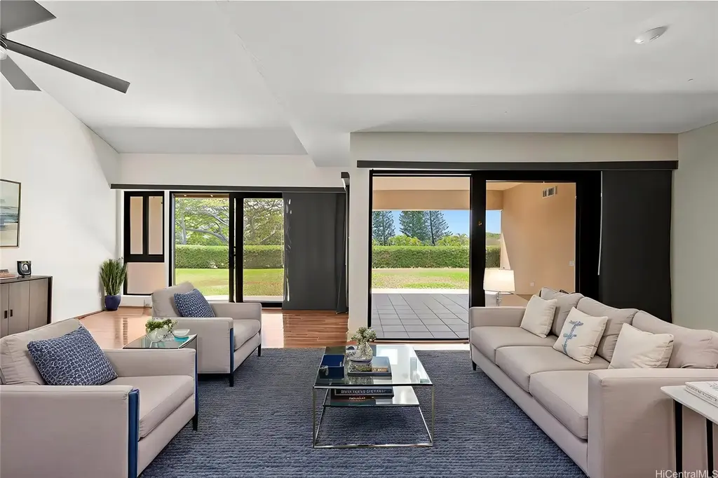 319 Kaelepulu Drive # 202, Kailua