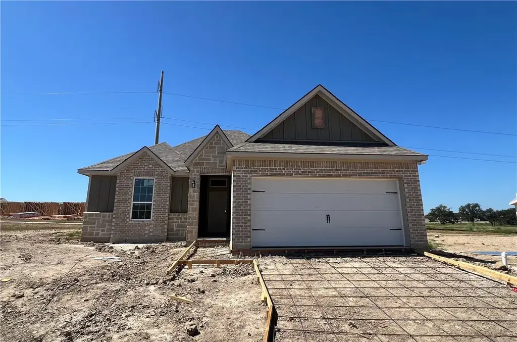 4736 Holm Oak Road, Bryan