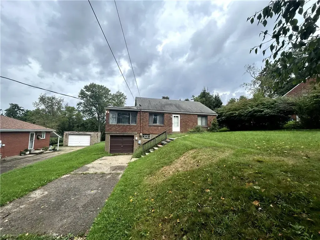 6944 Shannon Road , Verona