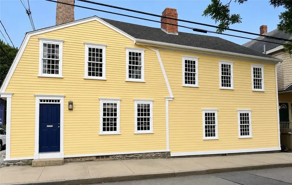 35 Second St, Newport