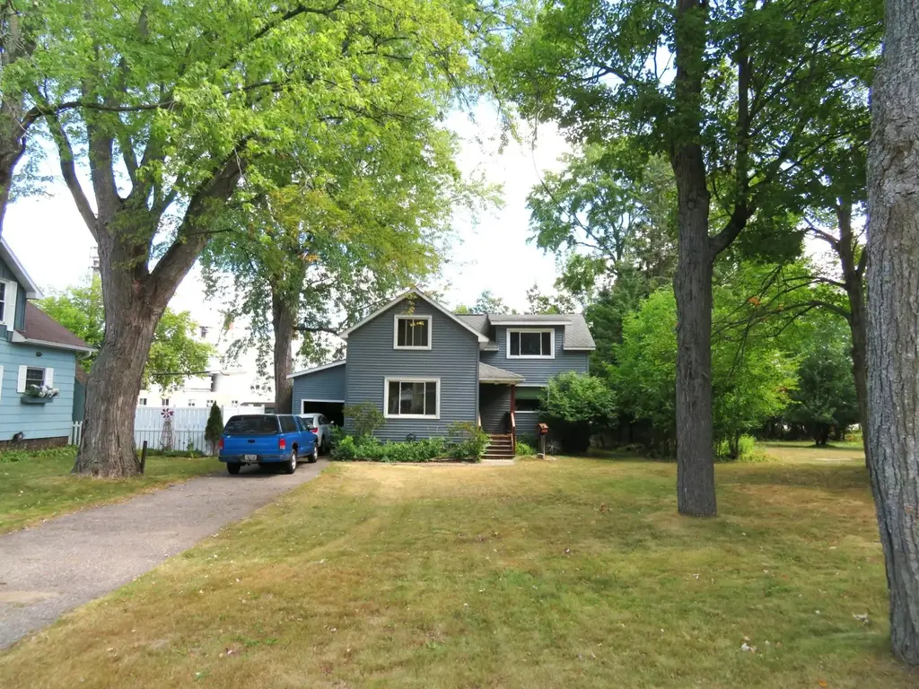 120 Maple St, Rhinelander
