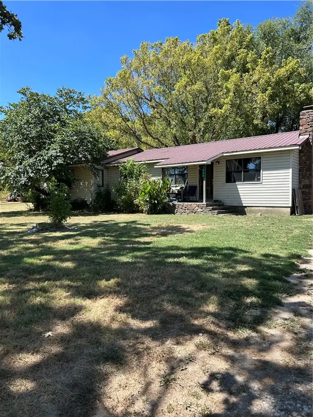 425 Nw Walker Street, Gentry