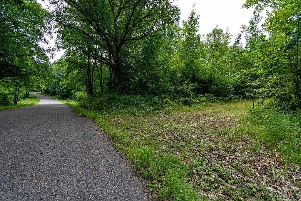 290th Avenue, New Auburn