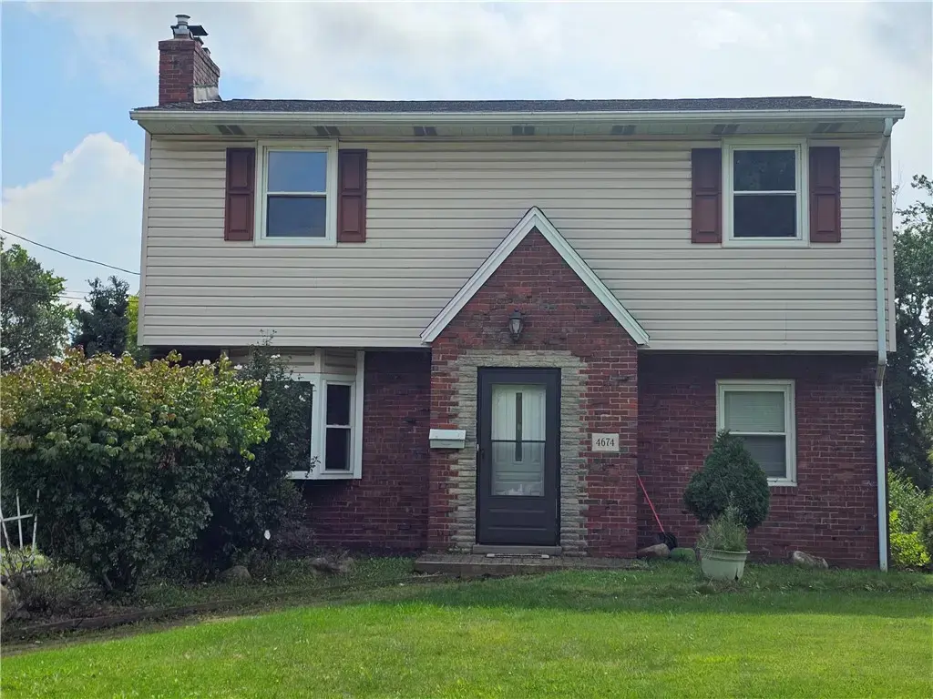 4674 Wilburke Avenue , Whitehall