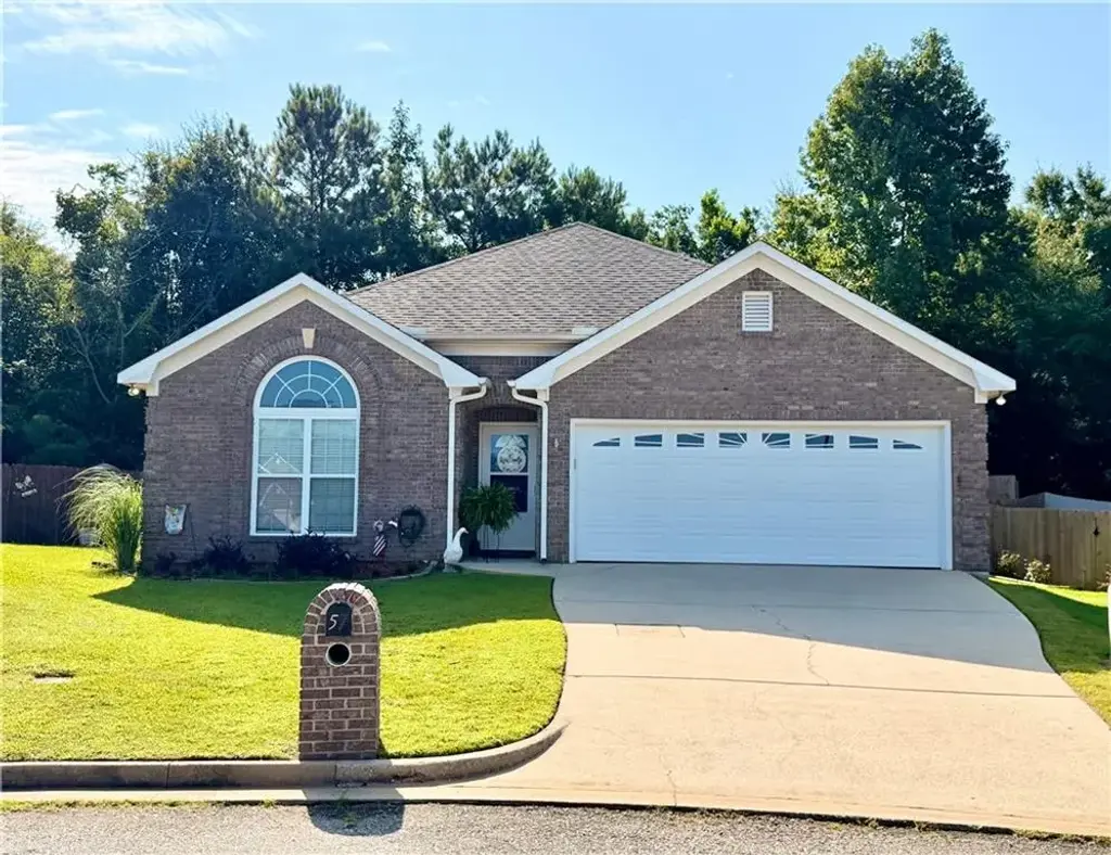 57 Lee Road 2169, Phenix City
