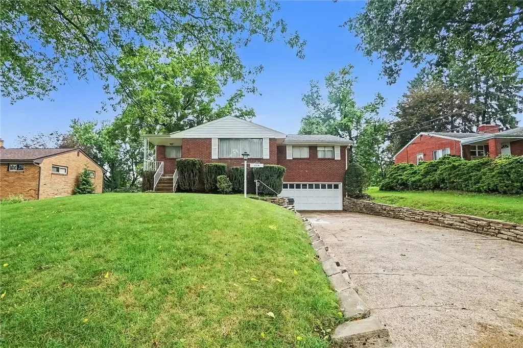1314 Foxboro Drive , Monroeville
