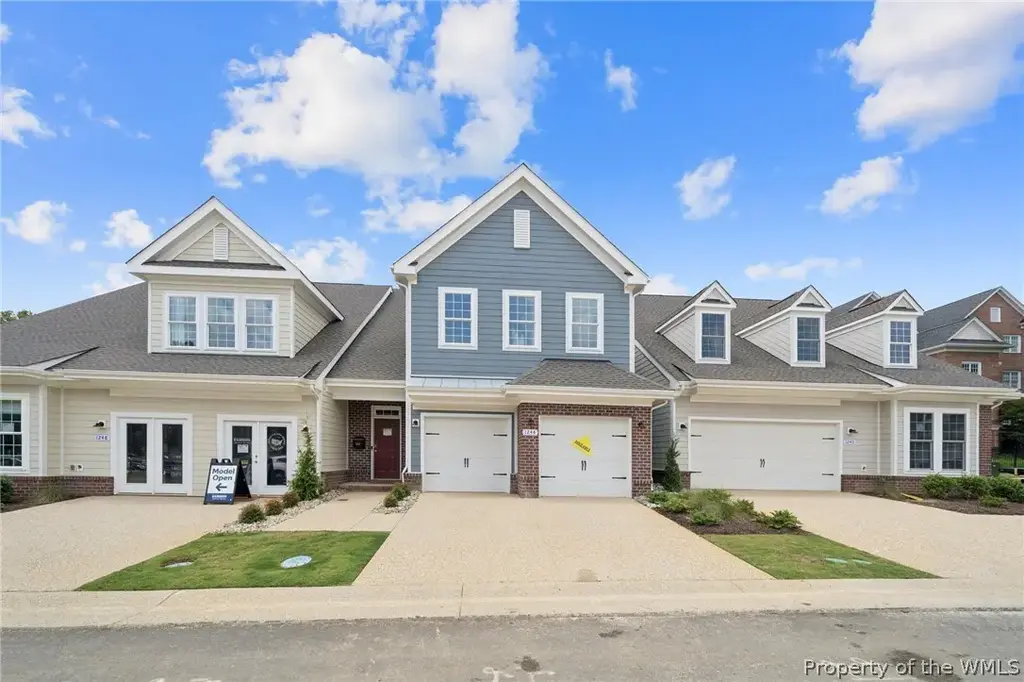 1268 Treviso Bay, Williamsburg