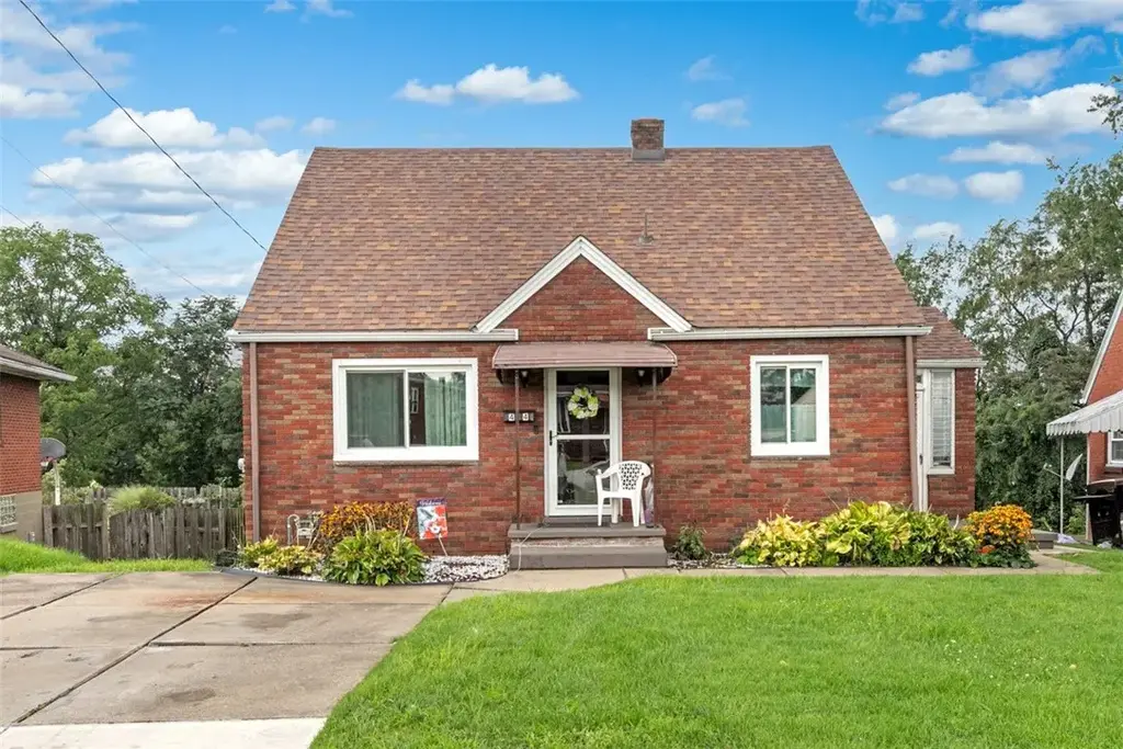 44 Montraver Drive, Monessen