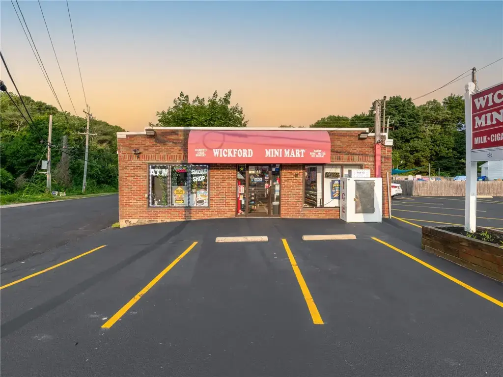684 Boston Neck Rd, North Kingstown