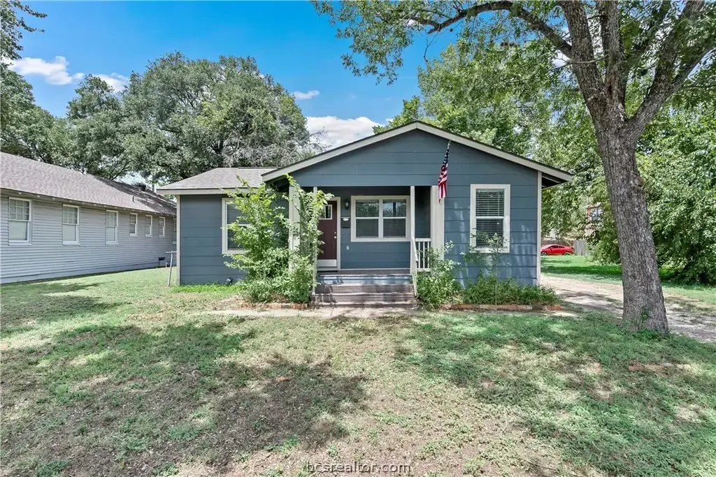 702 E William Joel Bryan Parkway, Bryan