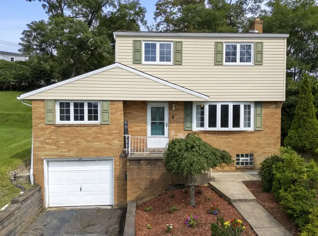 361 Algoma Drive, Pleasant Hills
