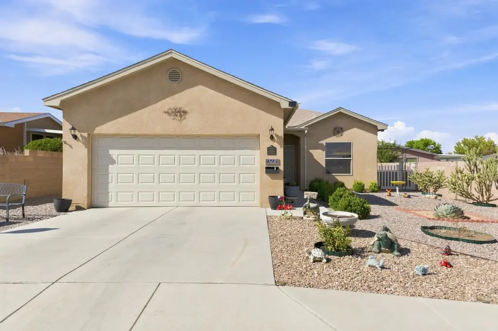 308 Sunrise Bluffs Drive, Belen