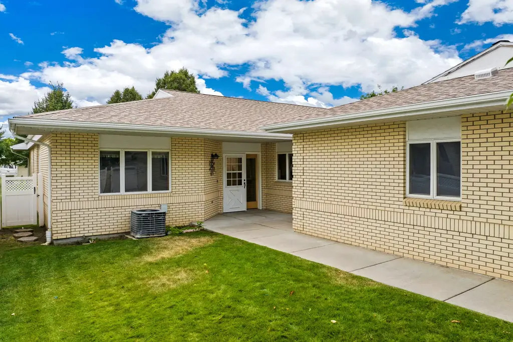 2718 Desert Drive, Great Falls