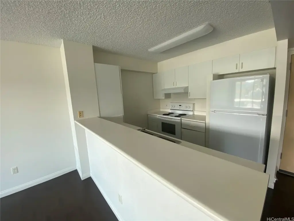 1450 Young Street # 1404, Honolulu