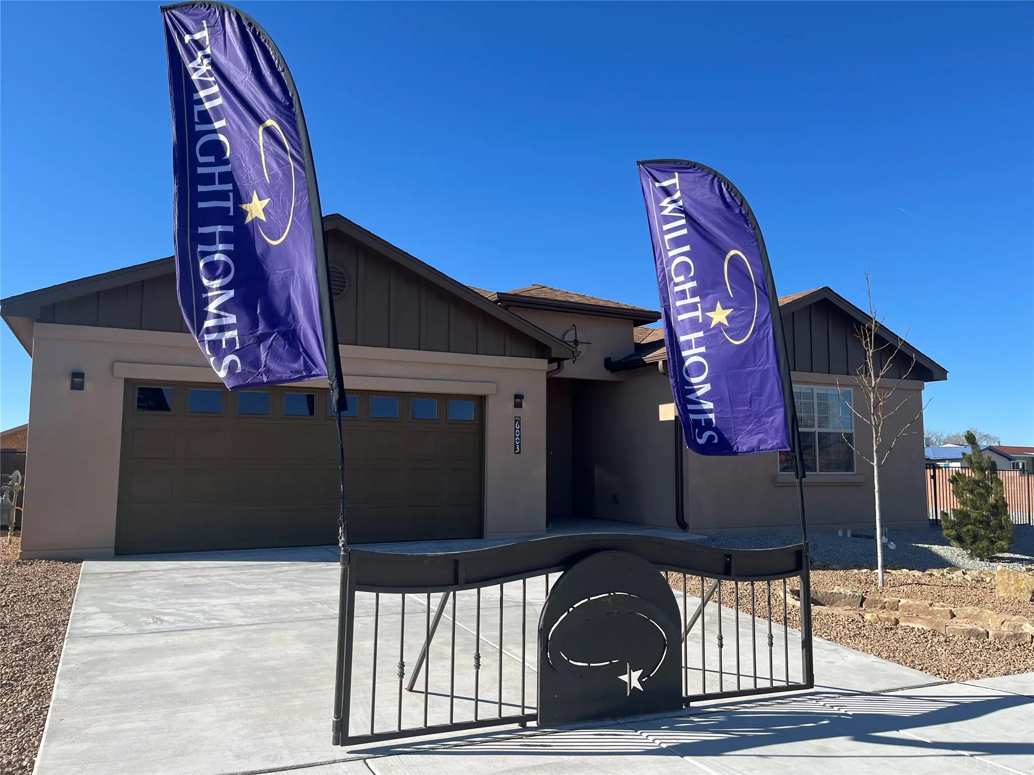 6048 Geo Park Lane, Santa Fe