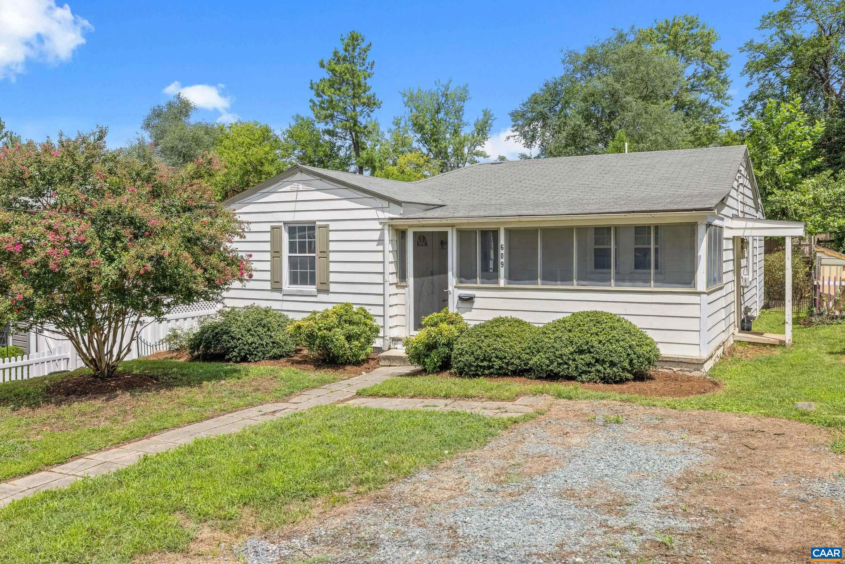 609 Blenheim Ave, Charlottesville