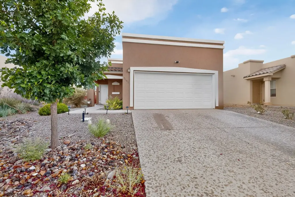 3142 Floras Del Sol, Santa Fe