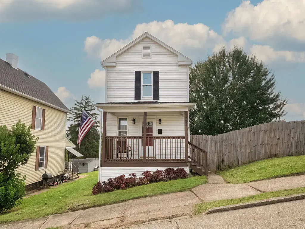 722 Giffin Avenue, Canonsburg