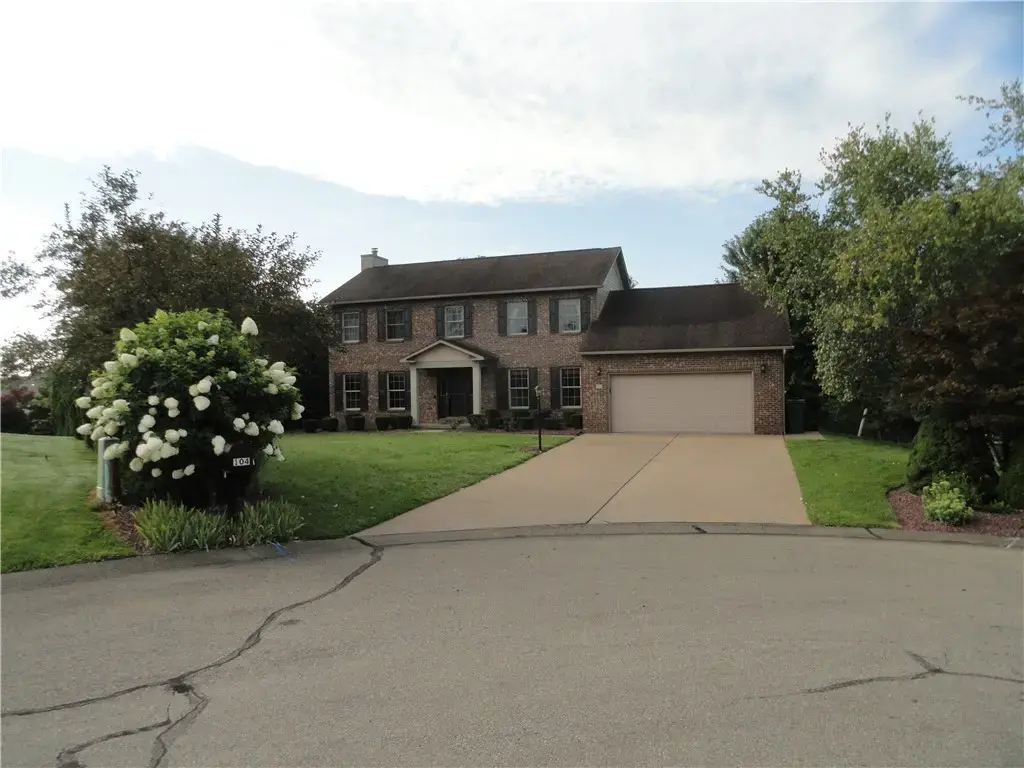 104 Spring Ridge Drive, Center