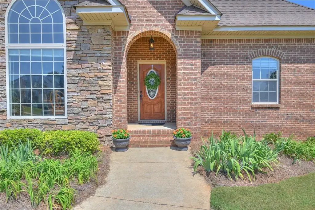 1806 Wingfield Crossing, Auburn