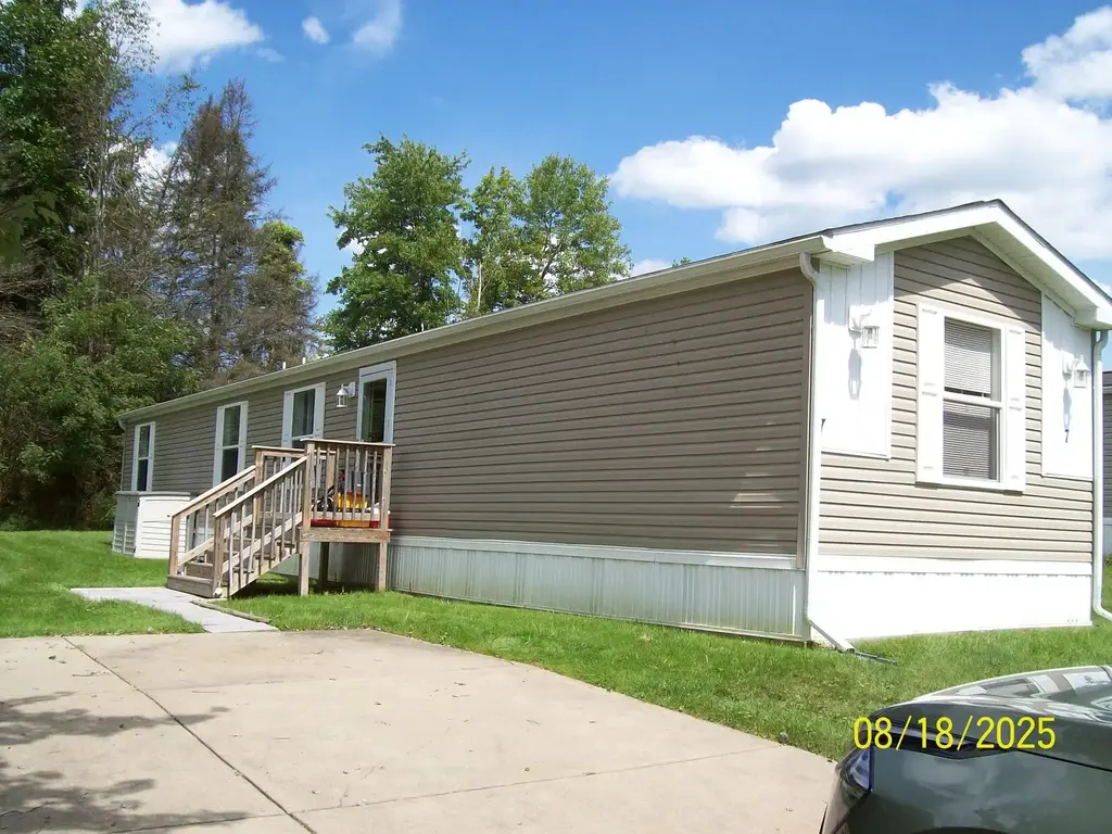 7 Hemlock Drive, South Beaver