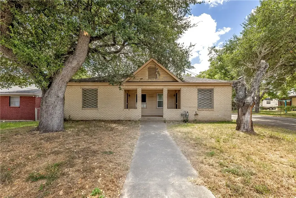 107 Sulphur Springs Road, Bryan