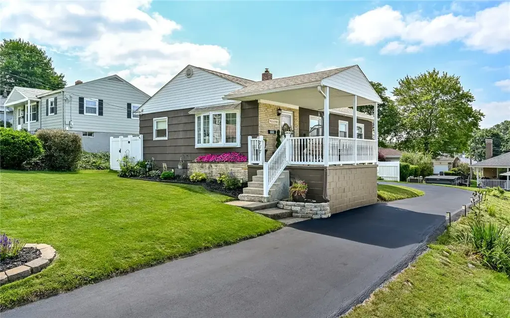717 June Lee Street , Ellwood City