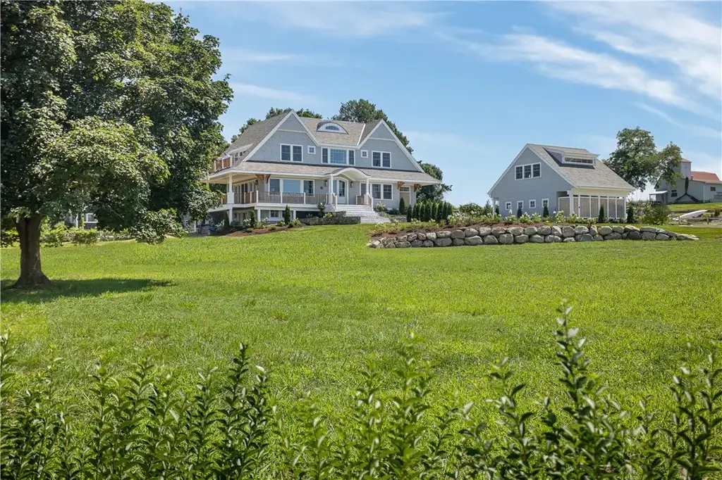 10 High Hill Rd, Tiverton
