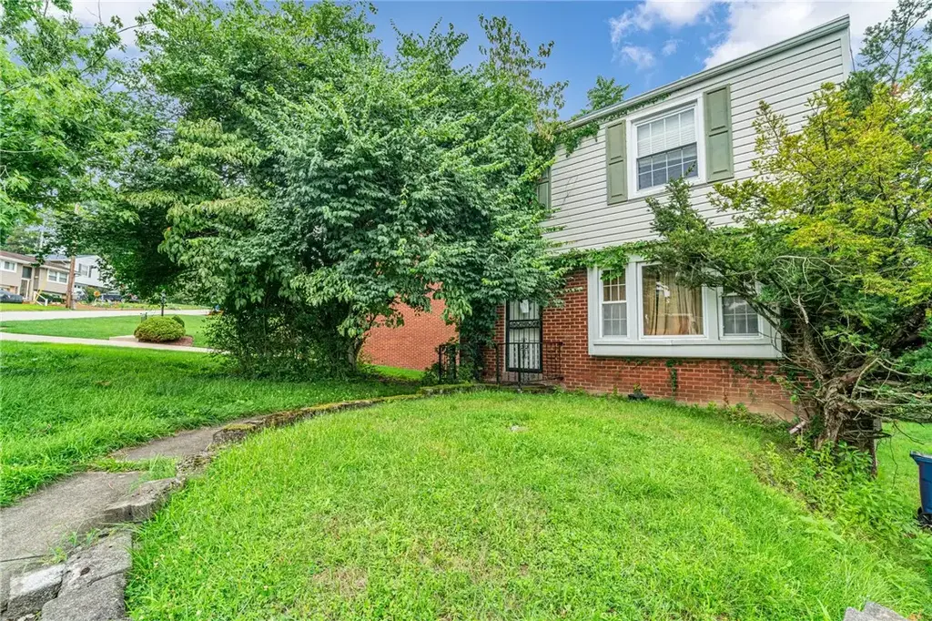 117 Colonial Village Drive, Penn Hills