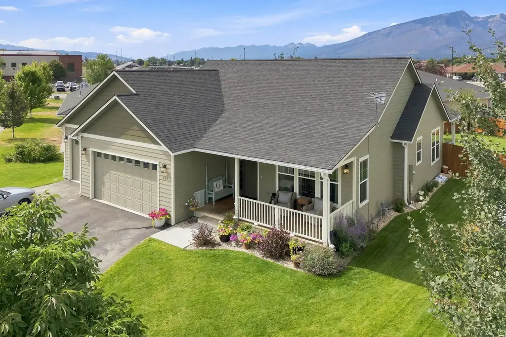 354 Destiny Drive, Hamilton