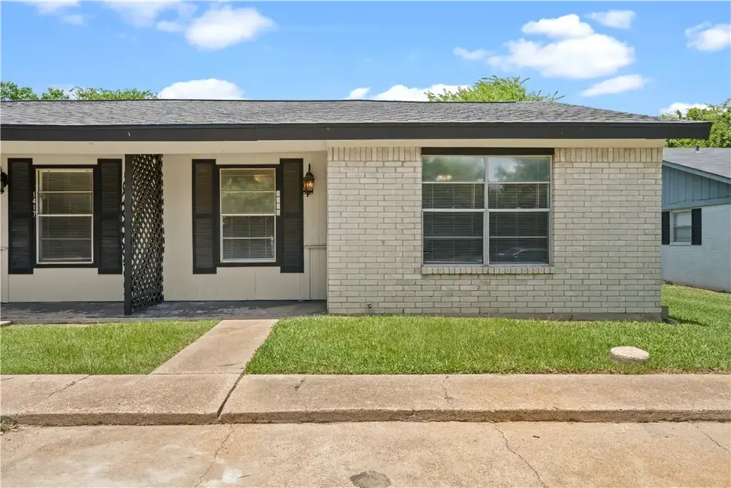 1419 Hillside Drive, College Station