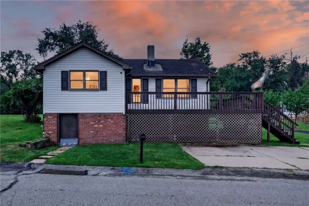 1933 Gay Avenue, Hempfield