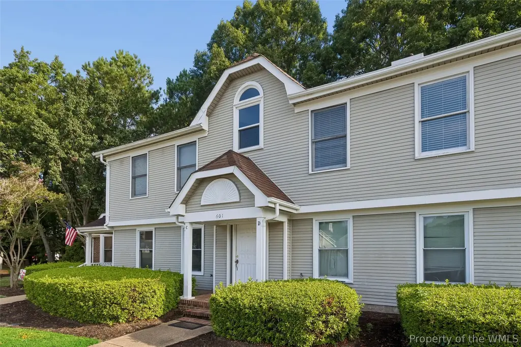 601 Bridge Crossing # D, Yorktown