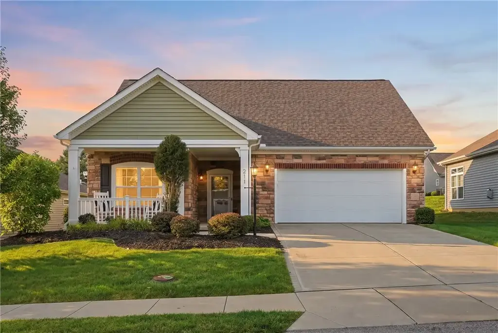 211 Bridle Lane, Chartiers