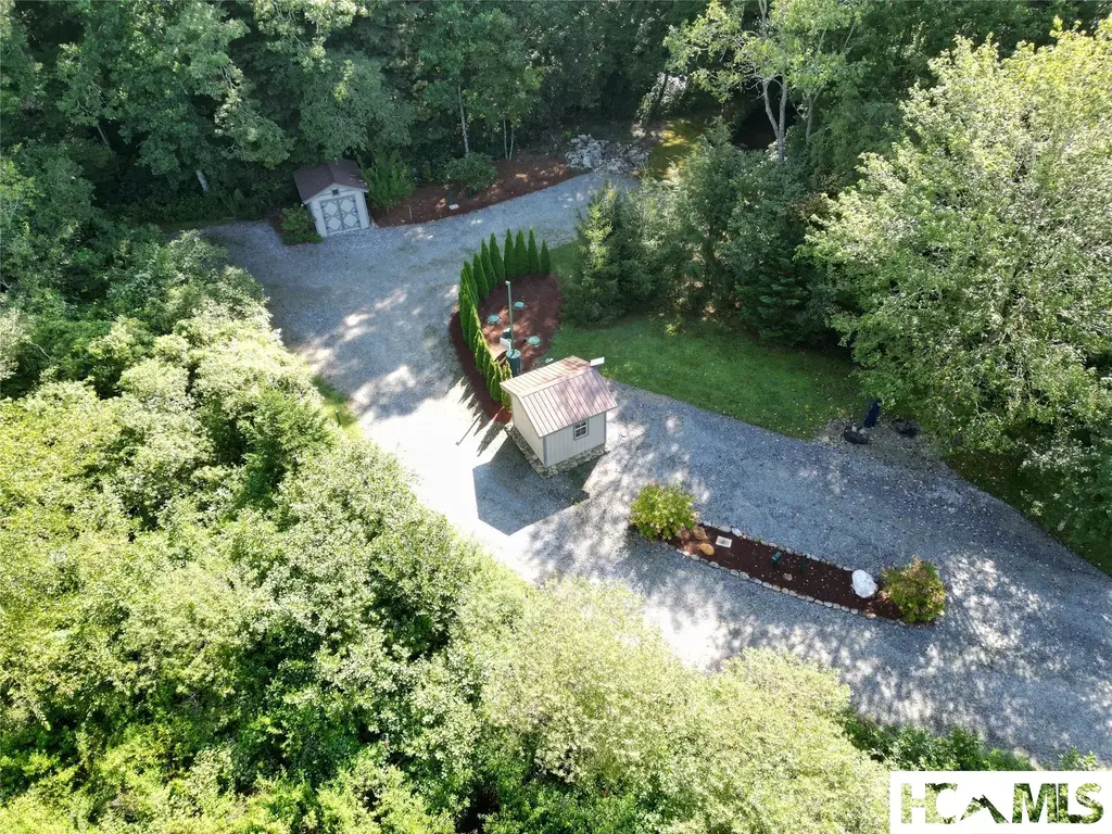 87 Middle Creek Lane, Scaly Mountain