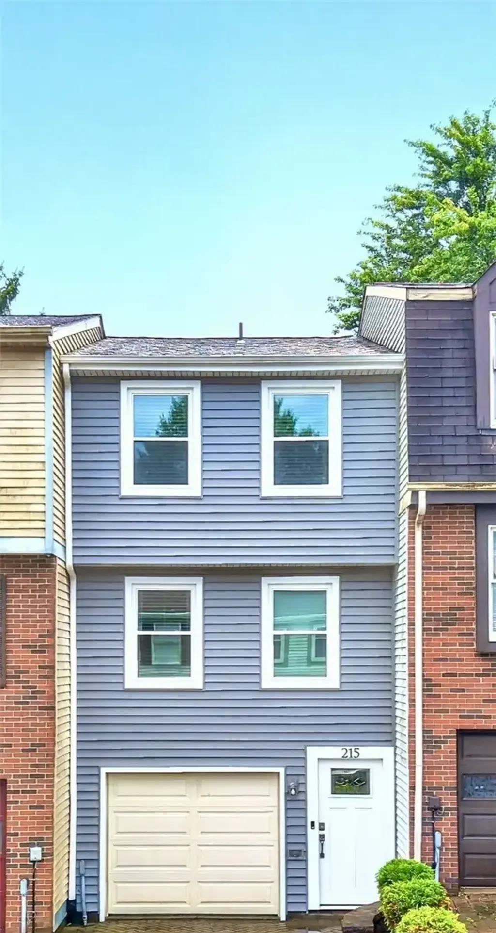 215 Timber Trail, North Fayette
