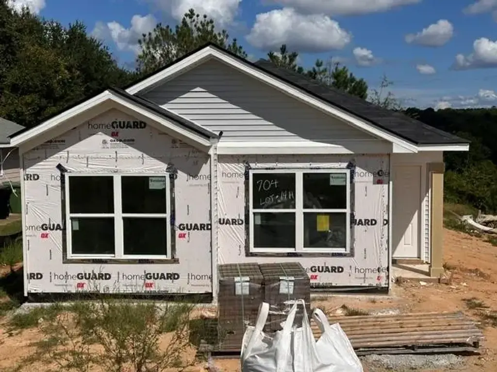 704 Crestline Drive, Columbus