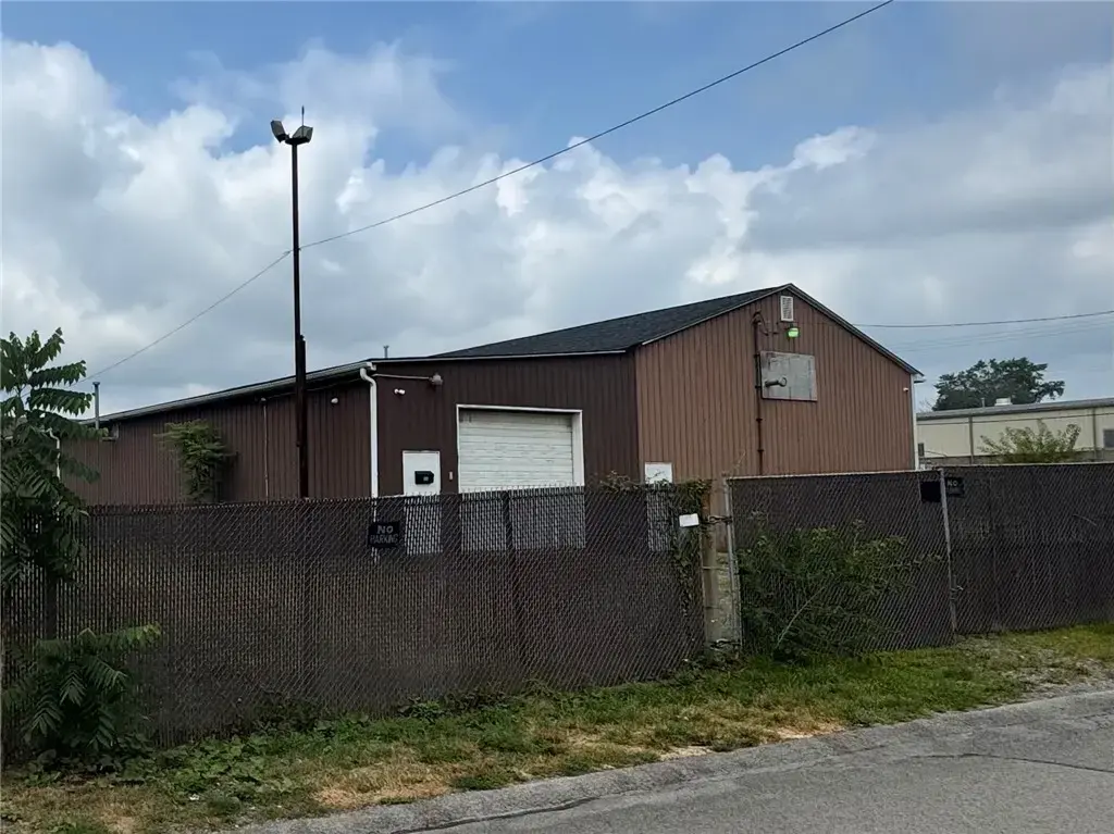 610 New York Avenue , Rochester
